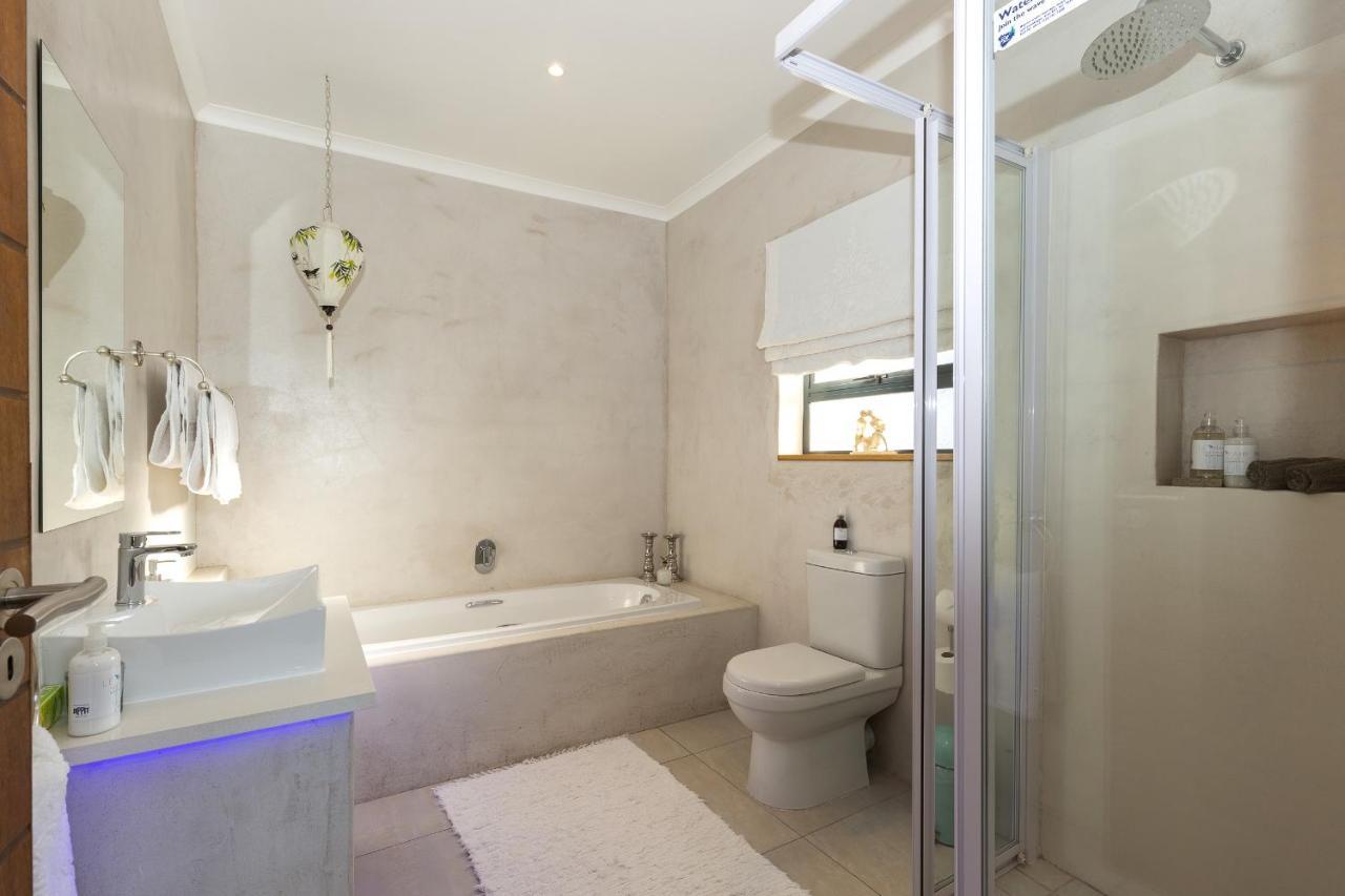 Le Mahi Guest House Langebaan Extérieur photo
