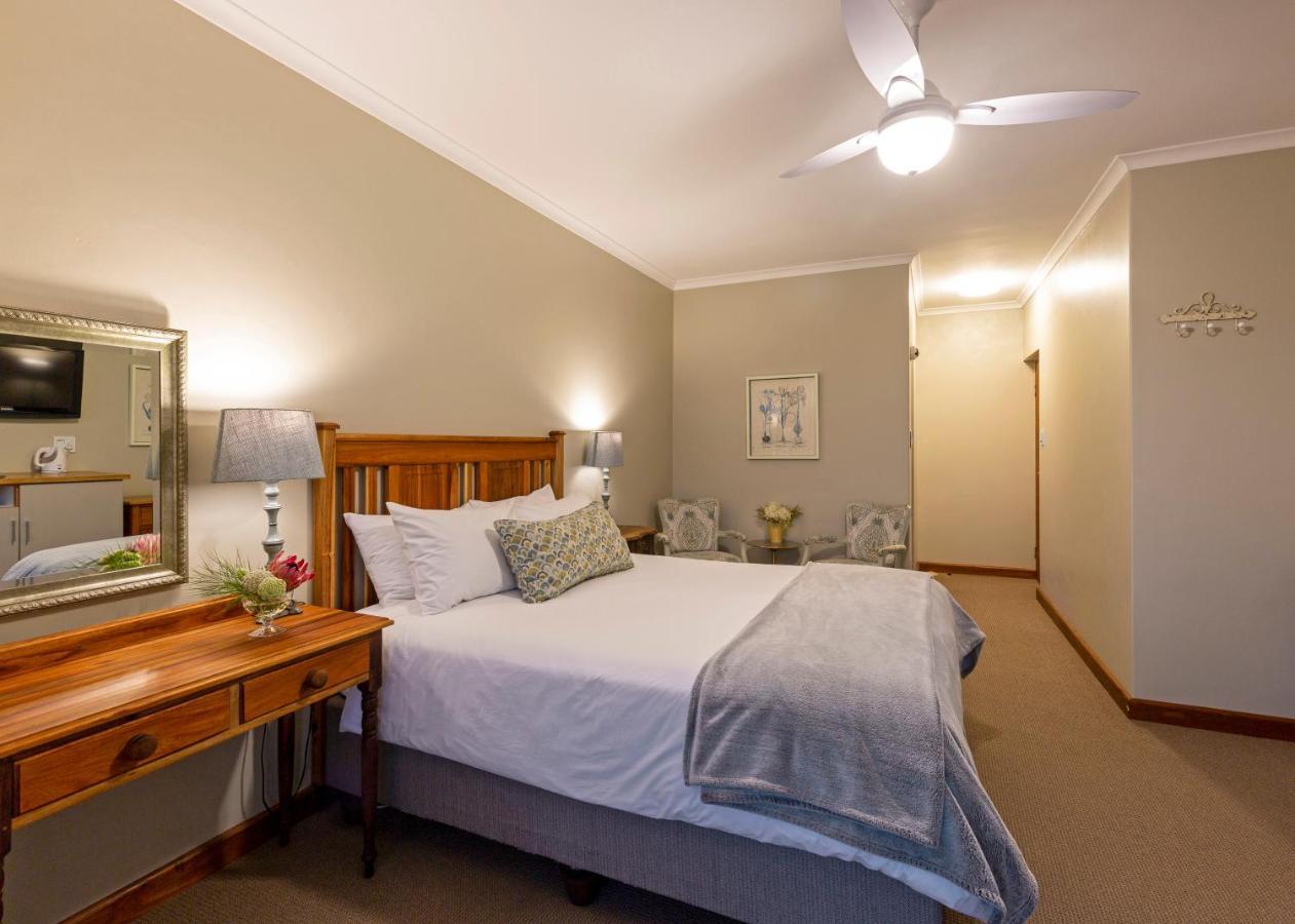 Le Mahi Guest House Langebaan Extérieur photo